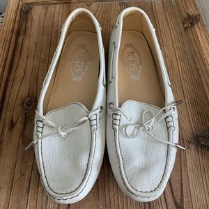 Tods White Driving Moccasins/Loafers